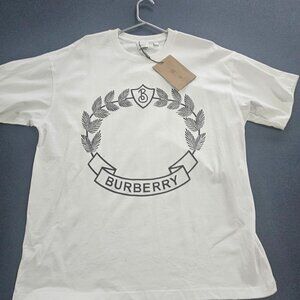Large Burb€rry t shirt